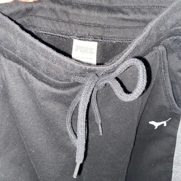 Vs pink sweatpants - Picture 3 of 4